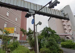 ショウワパーク大船駅前の入口